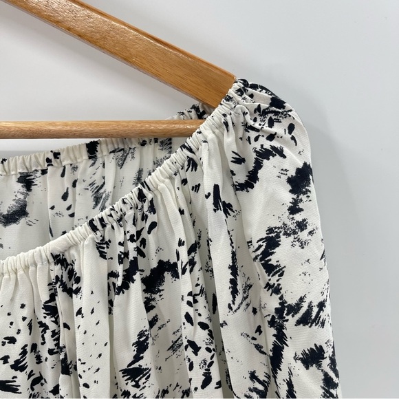 Fifteen Twenty Flowy Black White Print Oversized Off The Shoulder Blouse Size S - Picture 4 of 7